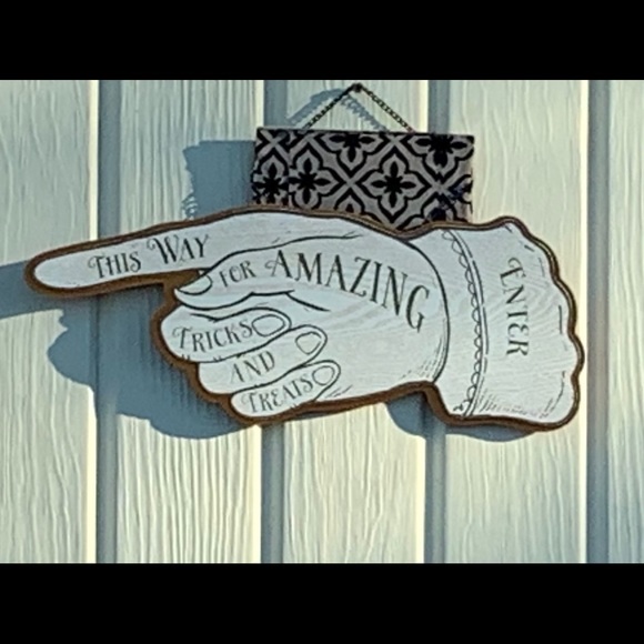 Meet your Posher, Nichole - Picture 3 of 8